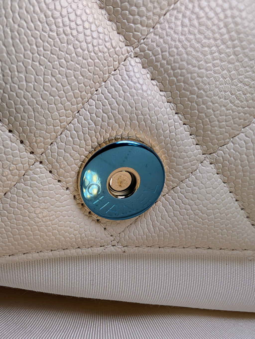 Chanel White Classic Shopping Tote (GST successor) Turnlock Bag