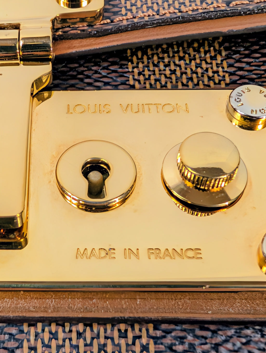 Louis Vuitton Brown Damier Ebene Canvas Pallas Clutch