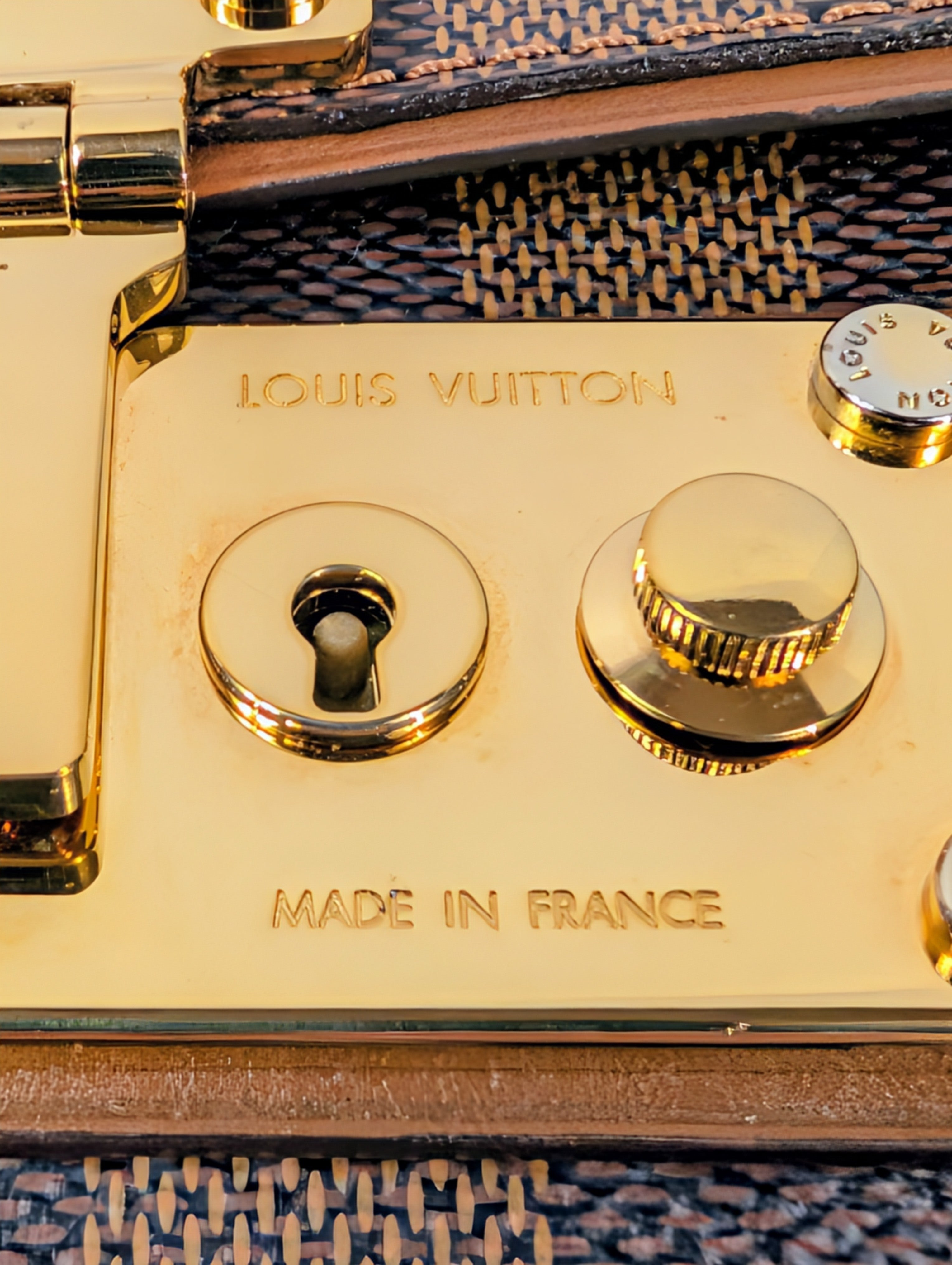 Louis Vuitton Brown Damier Ebene Canvas Pallas Clutch