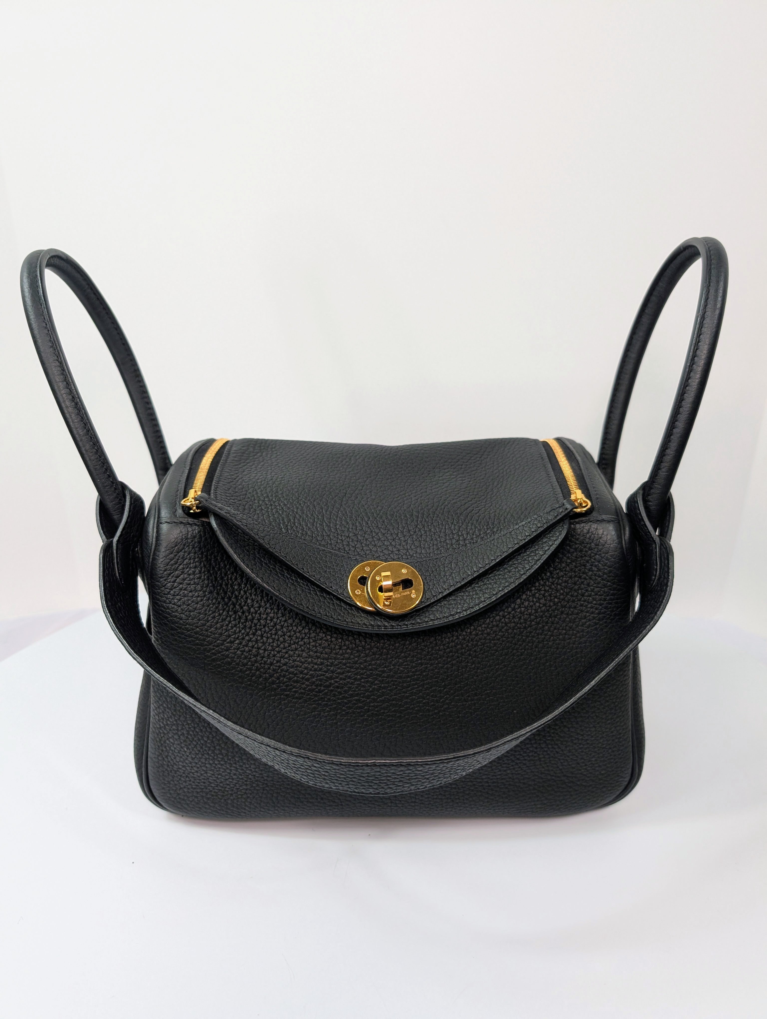 Hermes Black Taurillon Clemence Leather Lindy 26