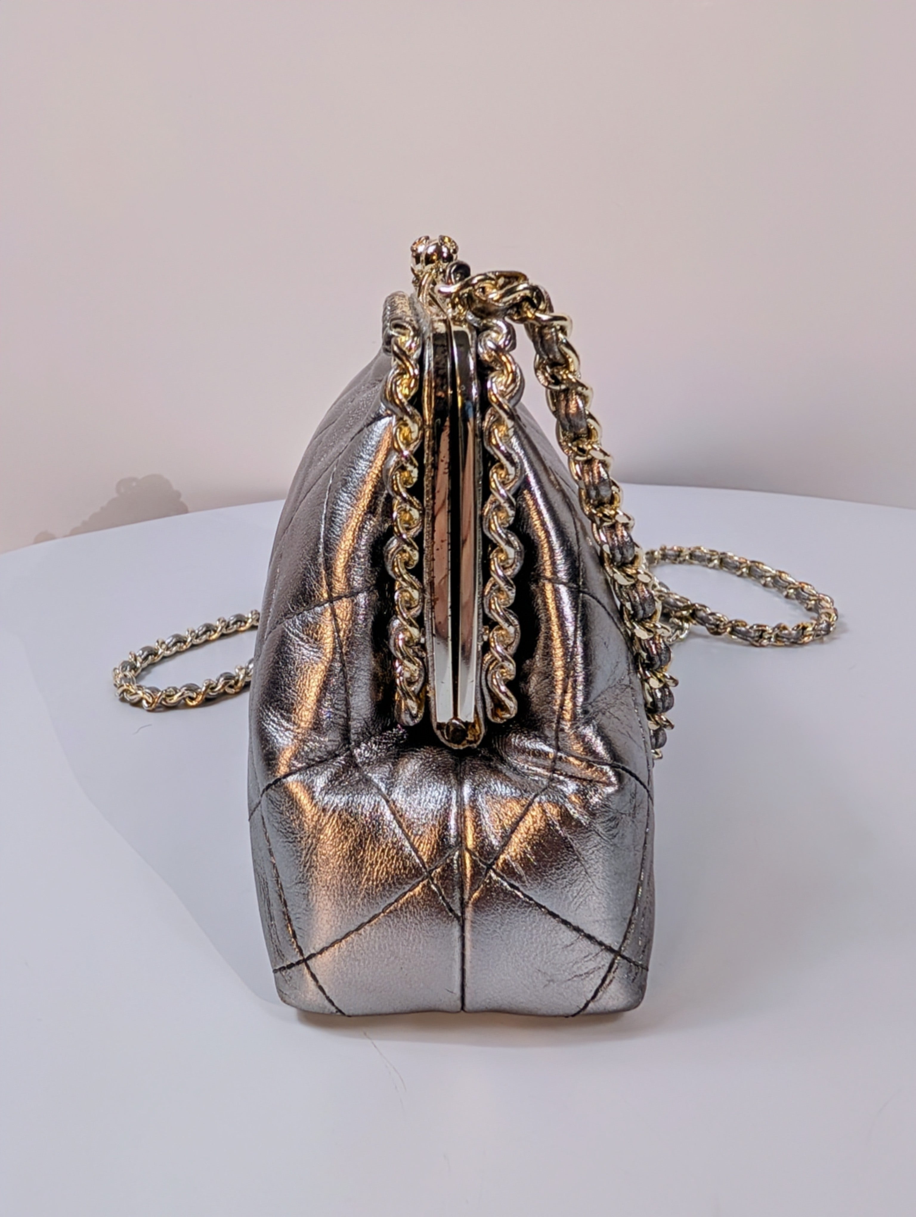 Chanel Vintage Metallic Silver Quilted Lambskin Kisslock Frame Bag (Mini Clutch)