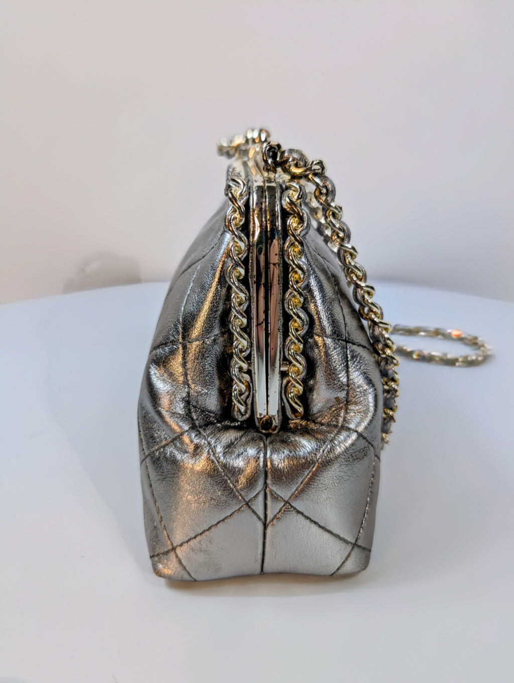 Chanel Vintage Metallic Silver Quilted Lambskin Kisslock Frame Bag (Mini Clutch)