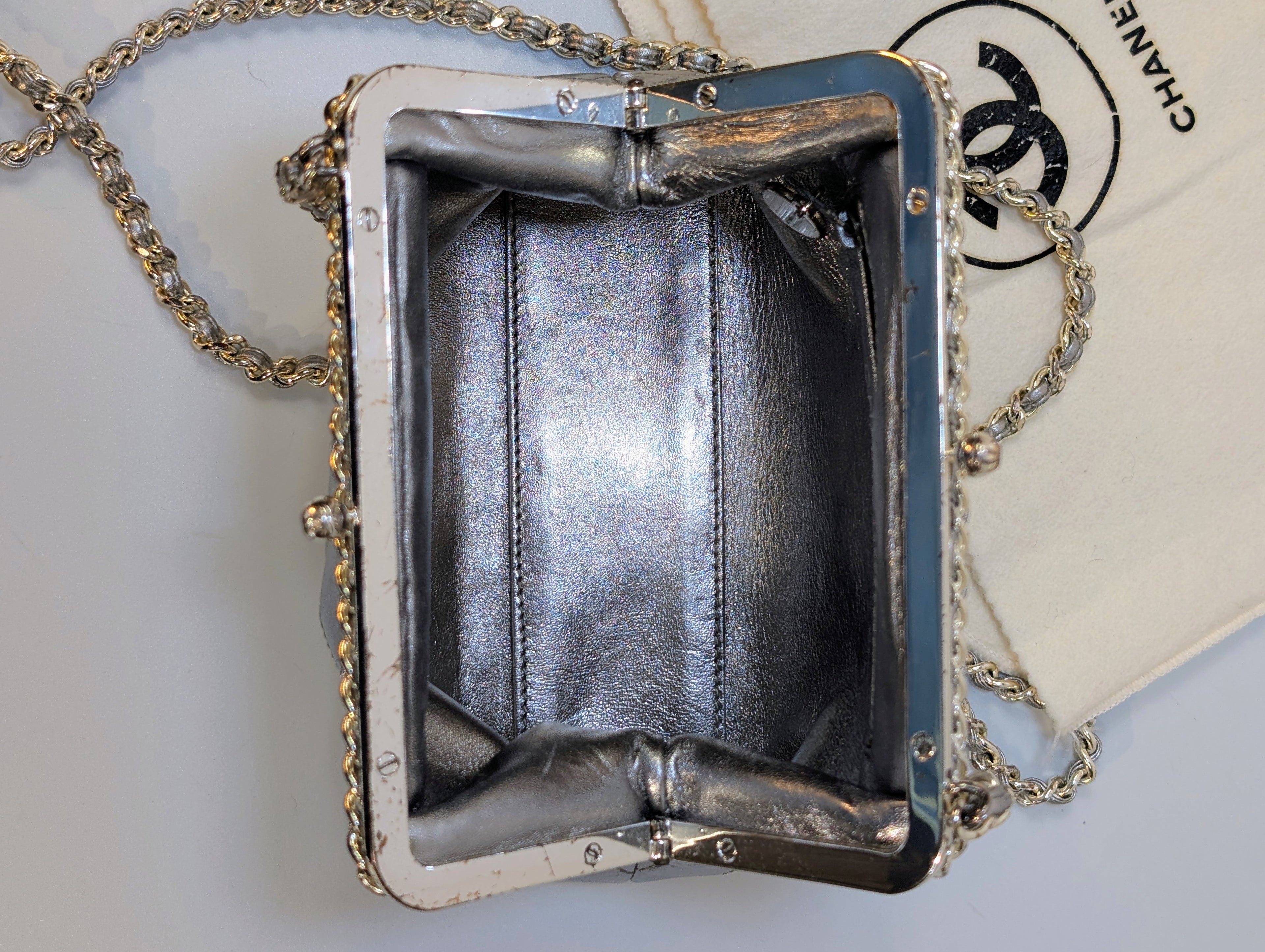 Chanel Vintage Metallic Silver Quilted Lambskin Kisslock Frame Bag (Mini Clutch)