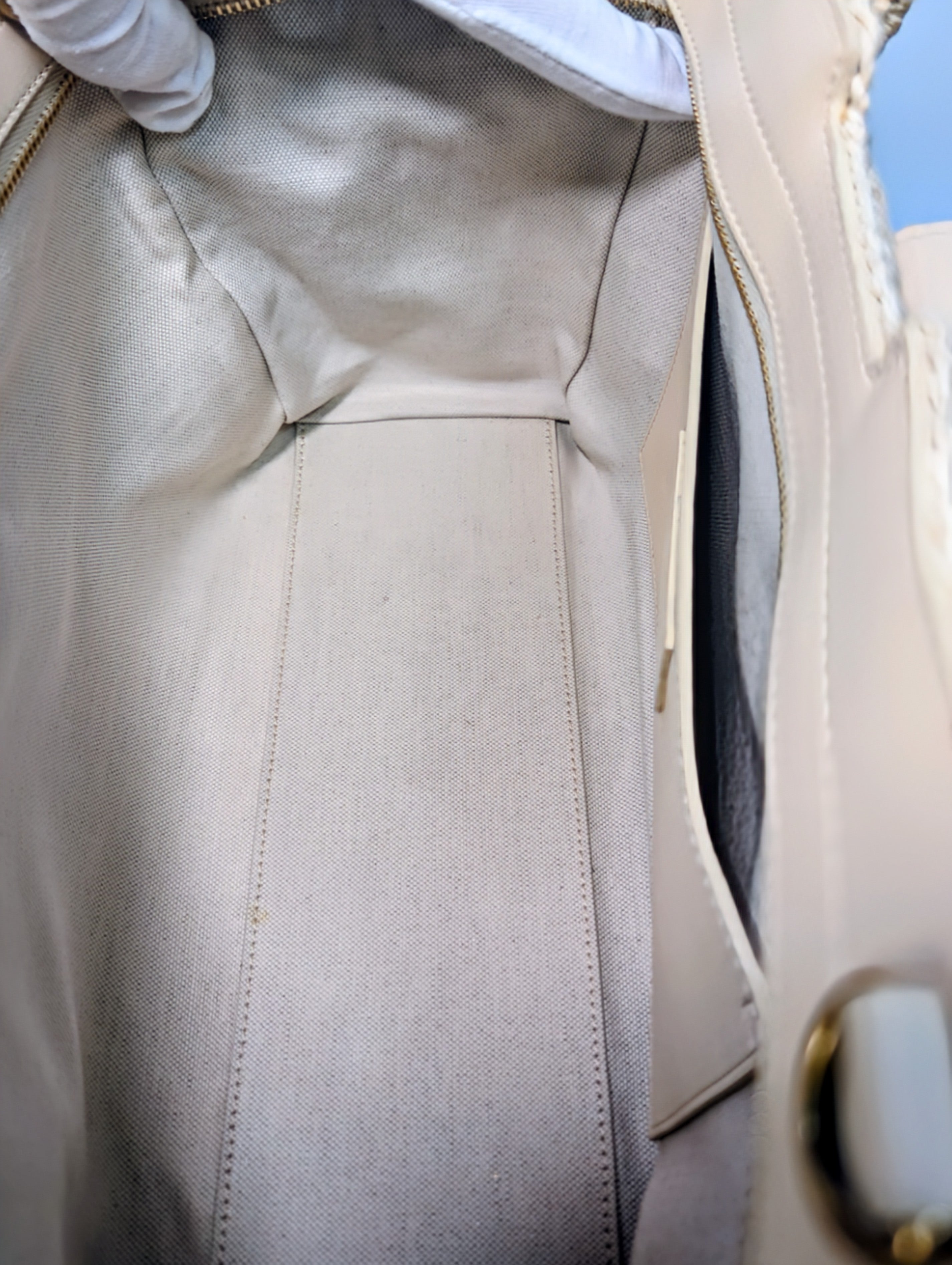 YSL Saint Laurent Light Brown Raffia Crochet Caba Tote Bag with Antiqued Gold Hardware