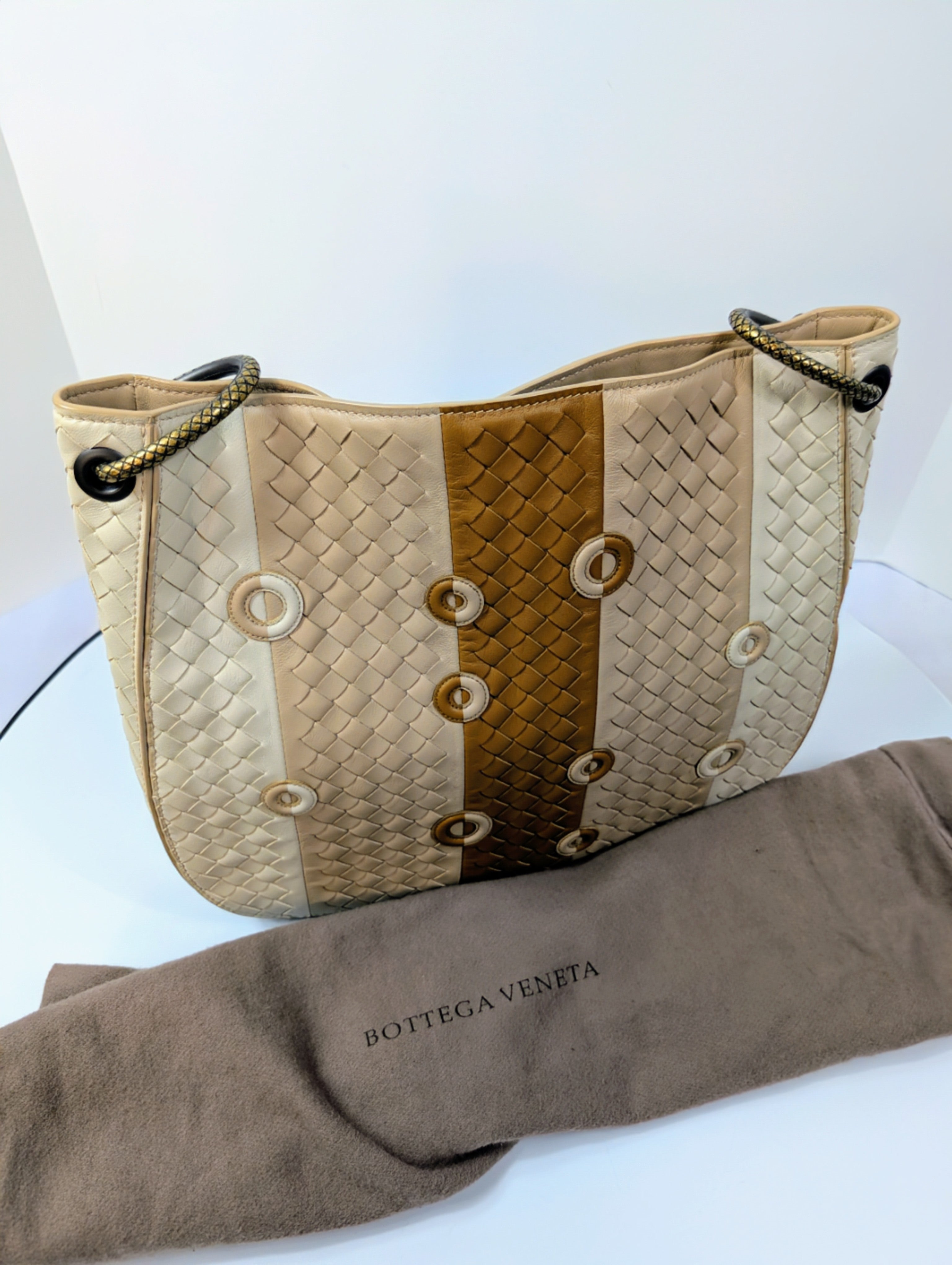 Bottega Venetta Beige/Tan/Brown Intrecciato Nappa Target Bag