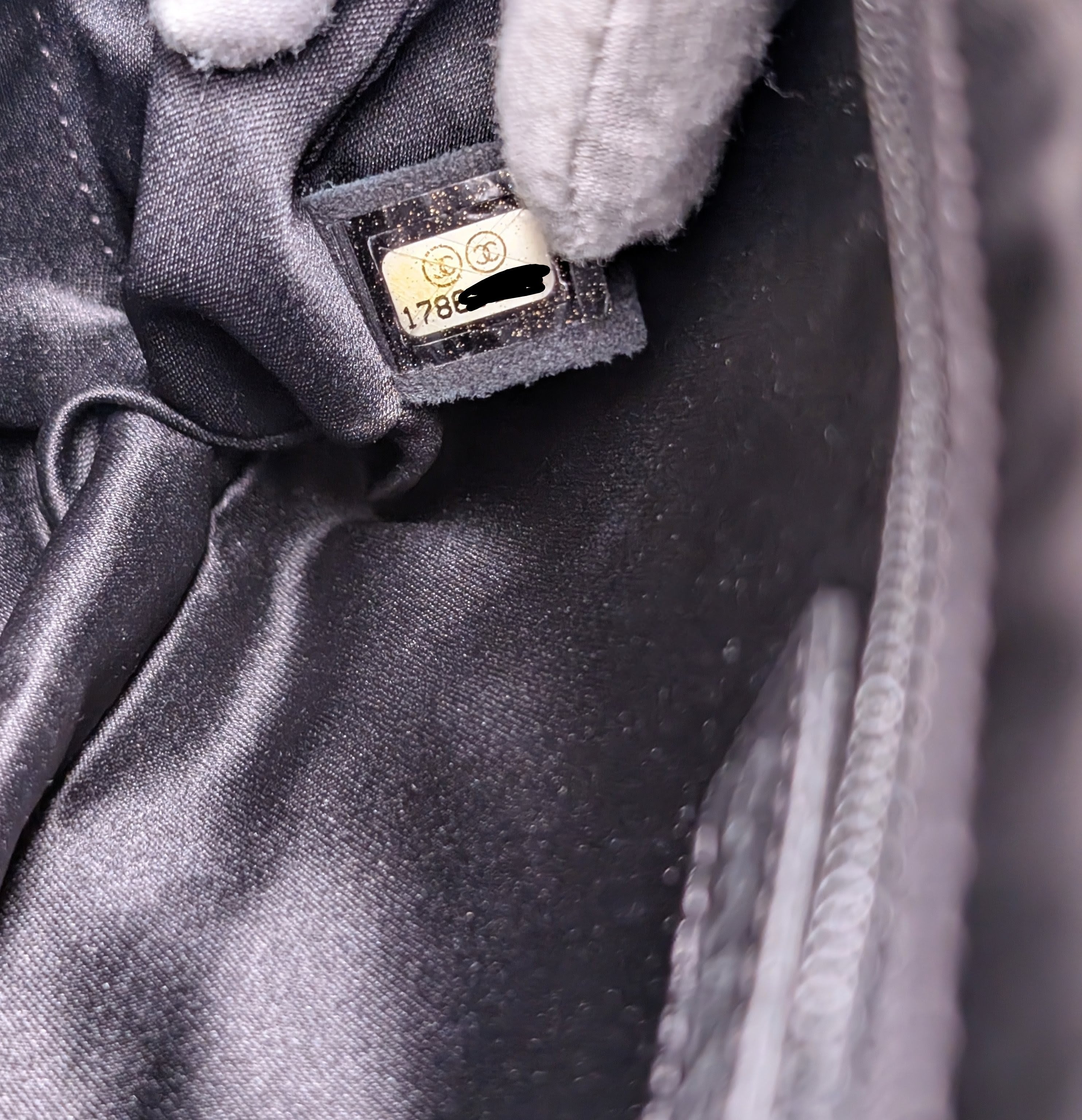 Chanel Black and Cream Python Snakeskin Leather Houndstooth Flap Bag