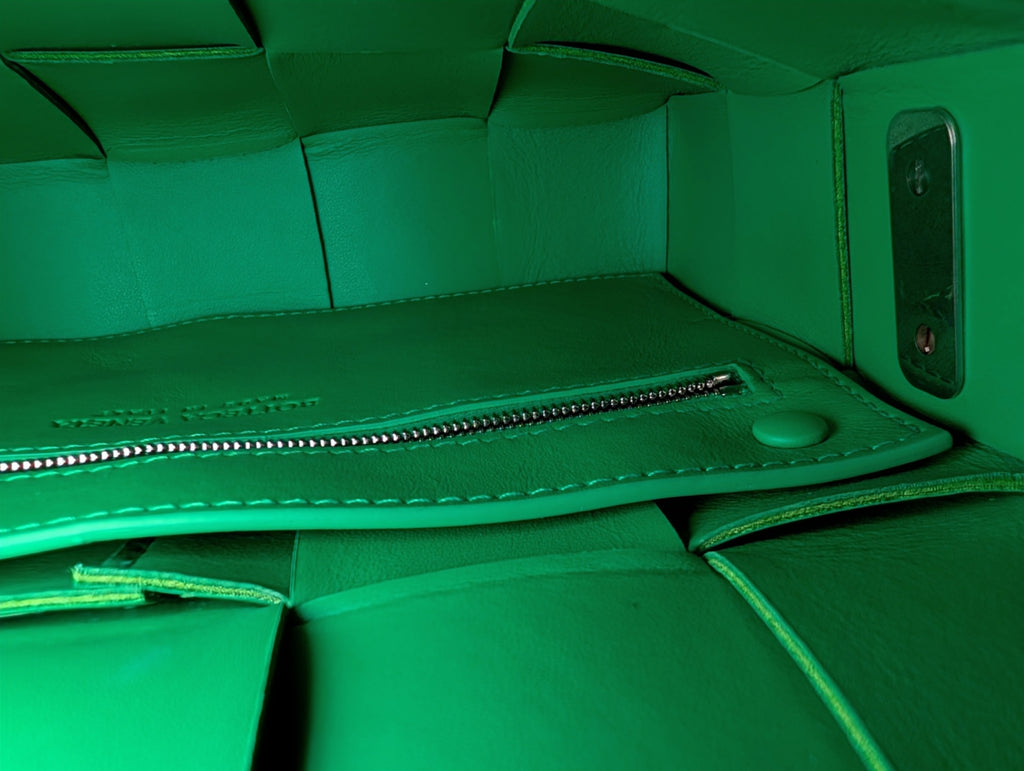 Bottega Veneta Parakeet Green Lambskin Padded Intrecciato Cassette Bag