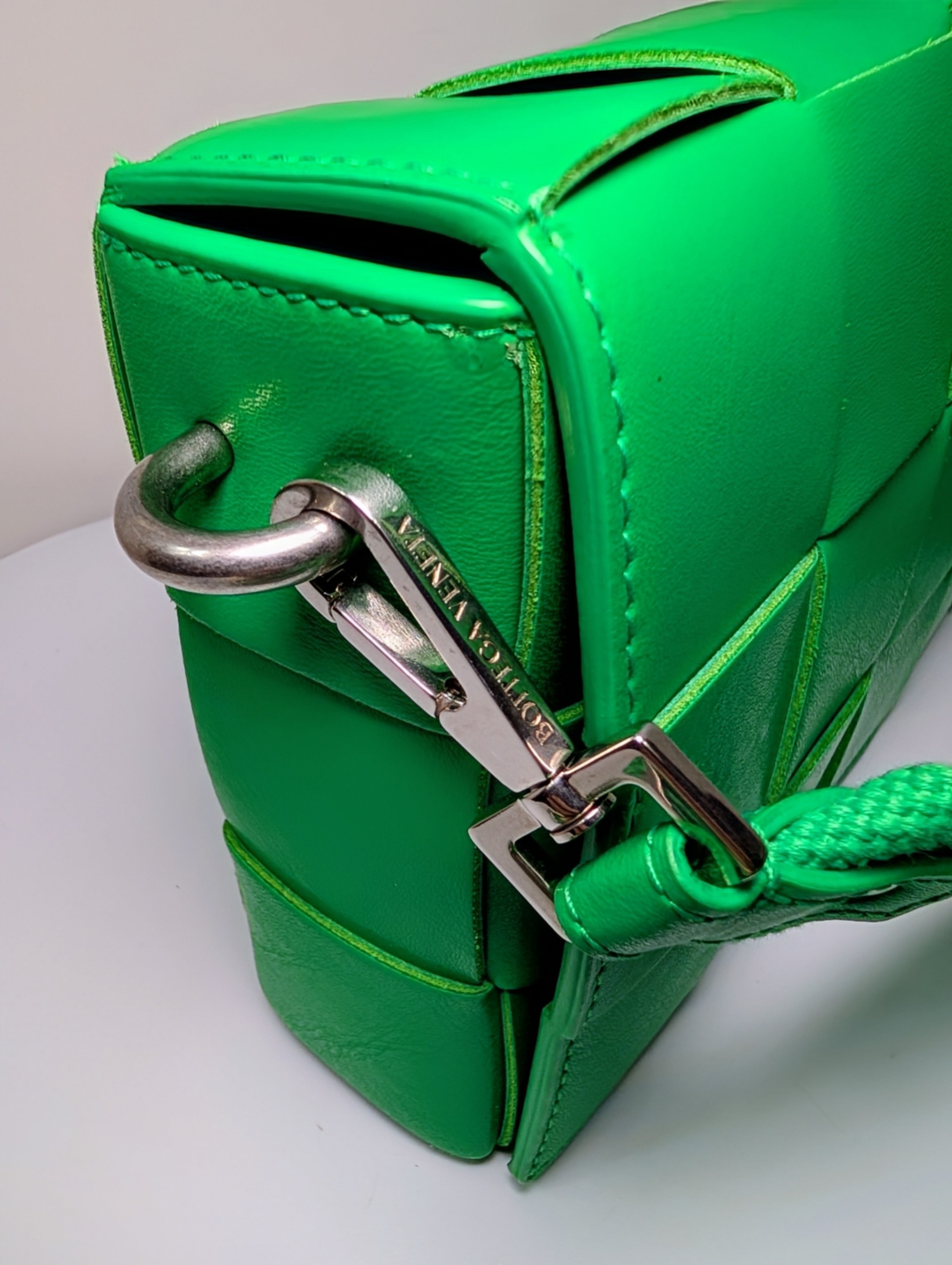 Bottega Veneta Parakeet Green Lambskin Padded Intrecciato Cassette Bag