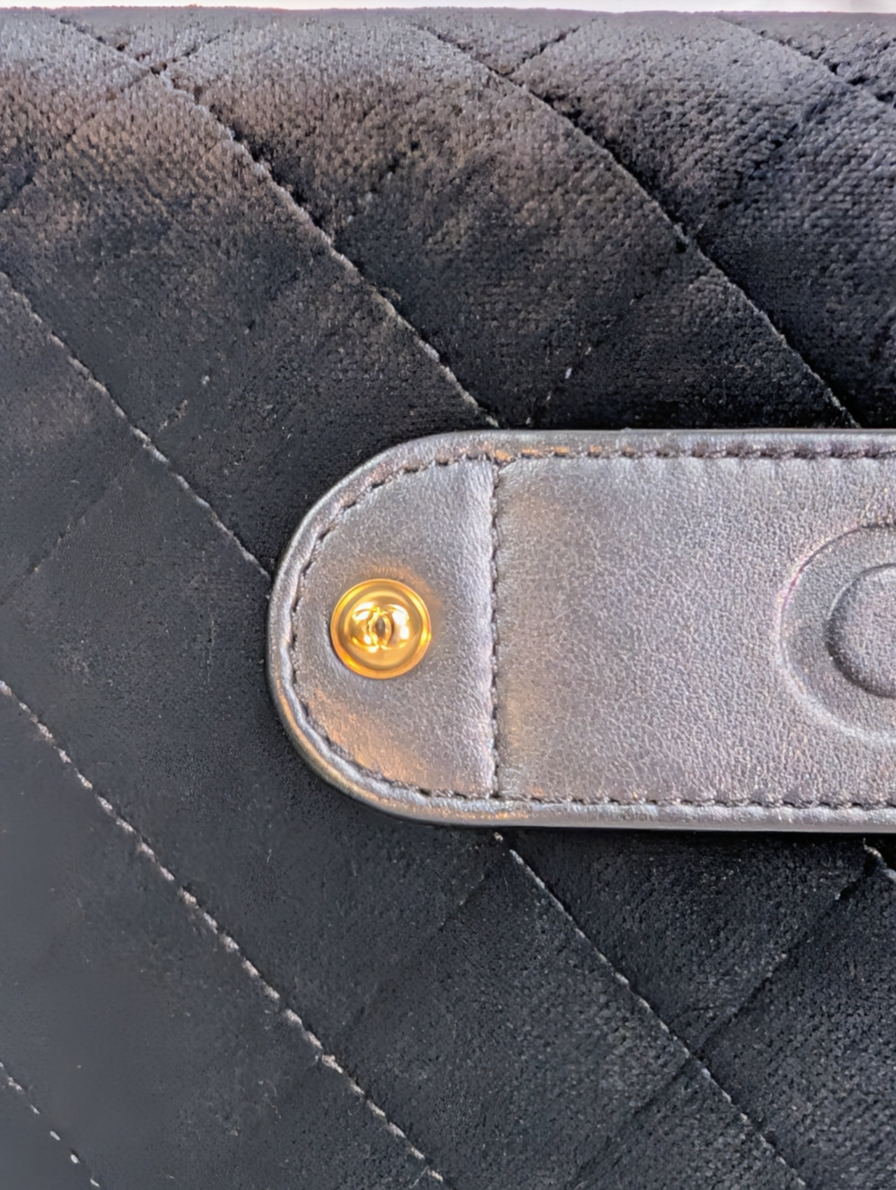 Chanel Paris Cosmopolite Black Velvet Quilted Flap Clutch with Pearl Button