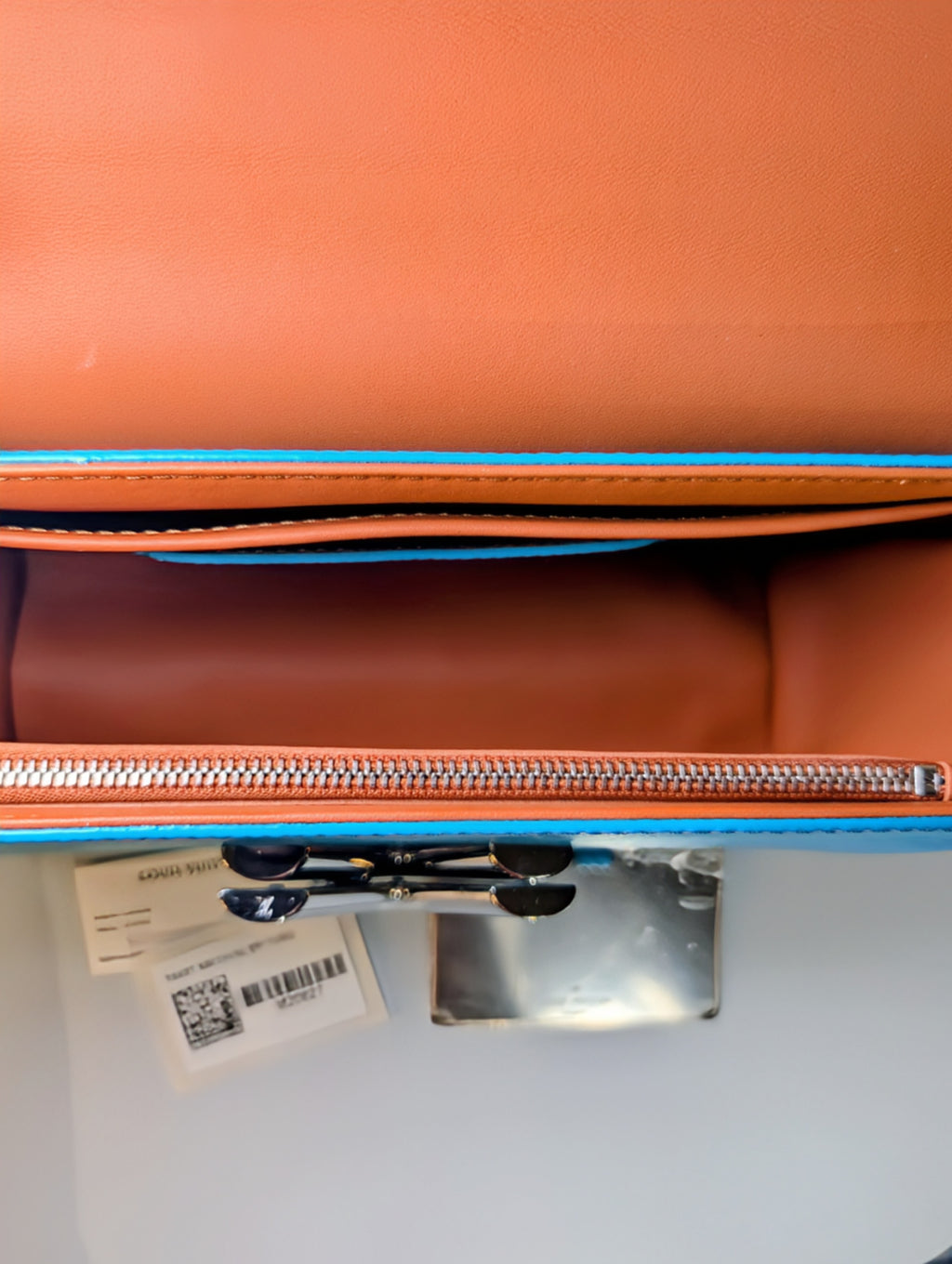 Louis Vuitton Cyan Blue Epi Leather Twist MM Bag