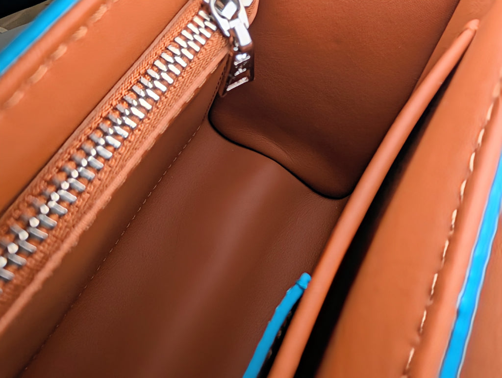 Louis Vuitton Cyan Blue Epi Leather Twist MM Bag