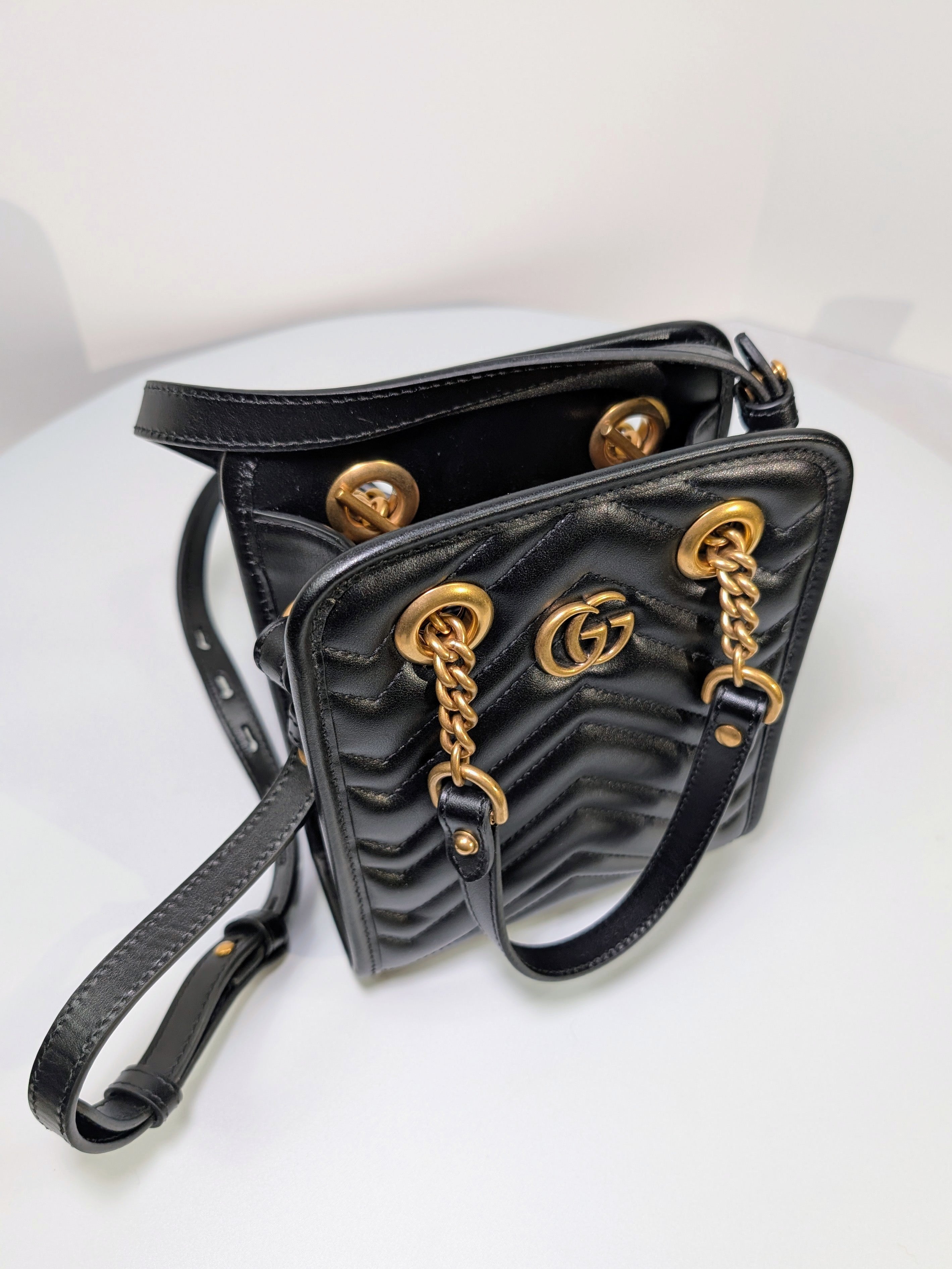 Gucci Black Leather GG Marmont Matelassé Mini Shoulder Bag