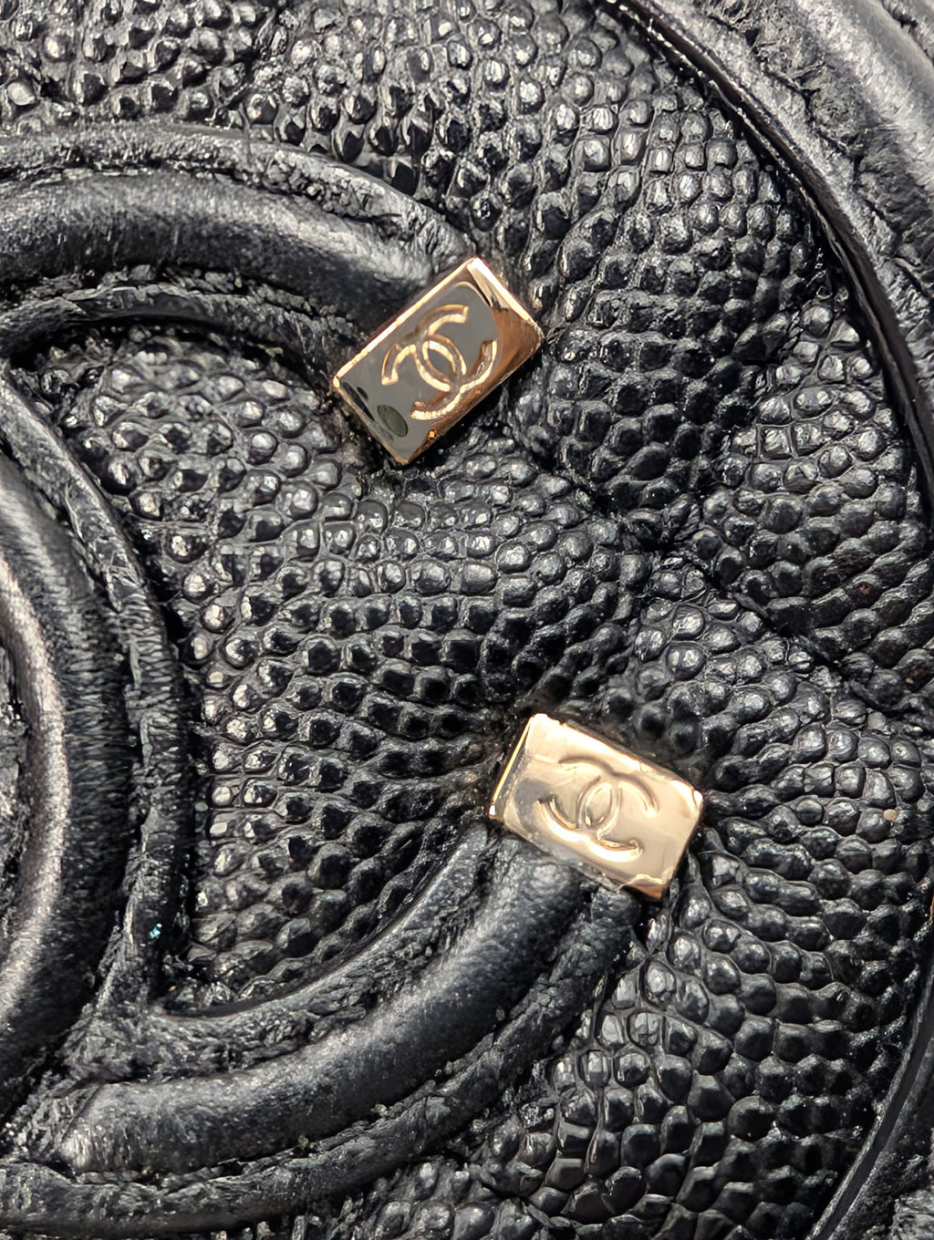Chanel Black CC Filigree Quilted Caviar Oval Zip Coin Purse Wallet