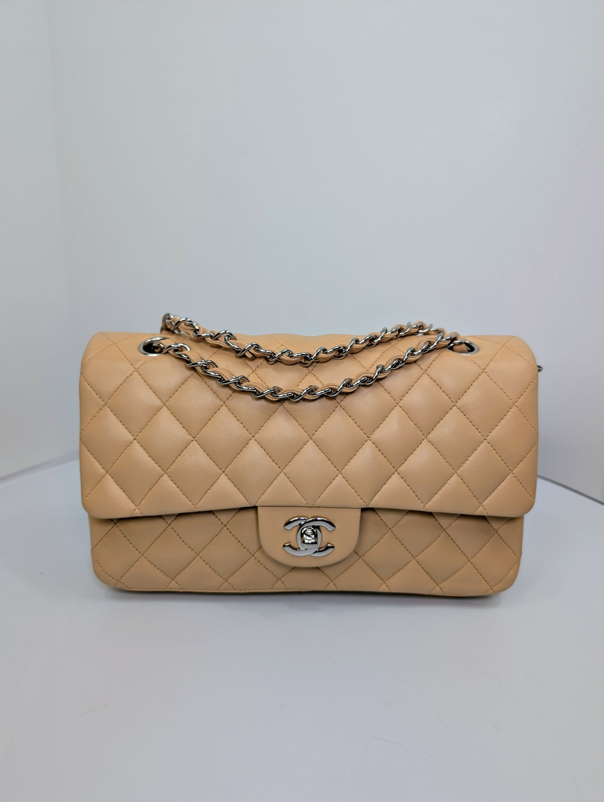 Chanel Vintage Beige Clair Lambskin Classic Medium Double Flap Shoulder Bag