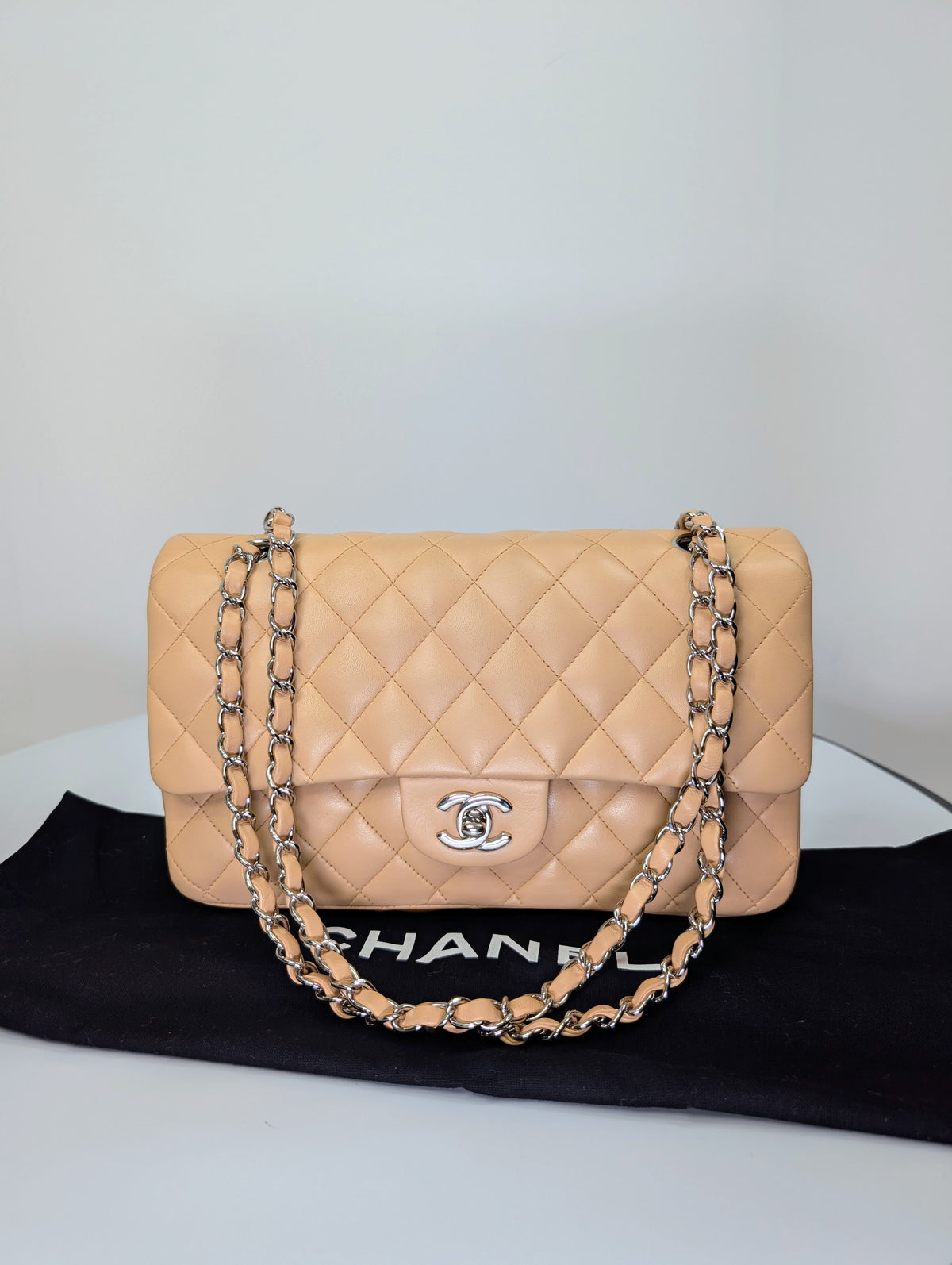 Chanel Vintage Beige Clair Lambskin Classic Medium Double Flap Shoulder Bag