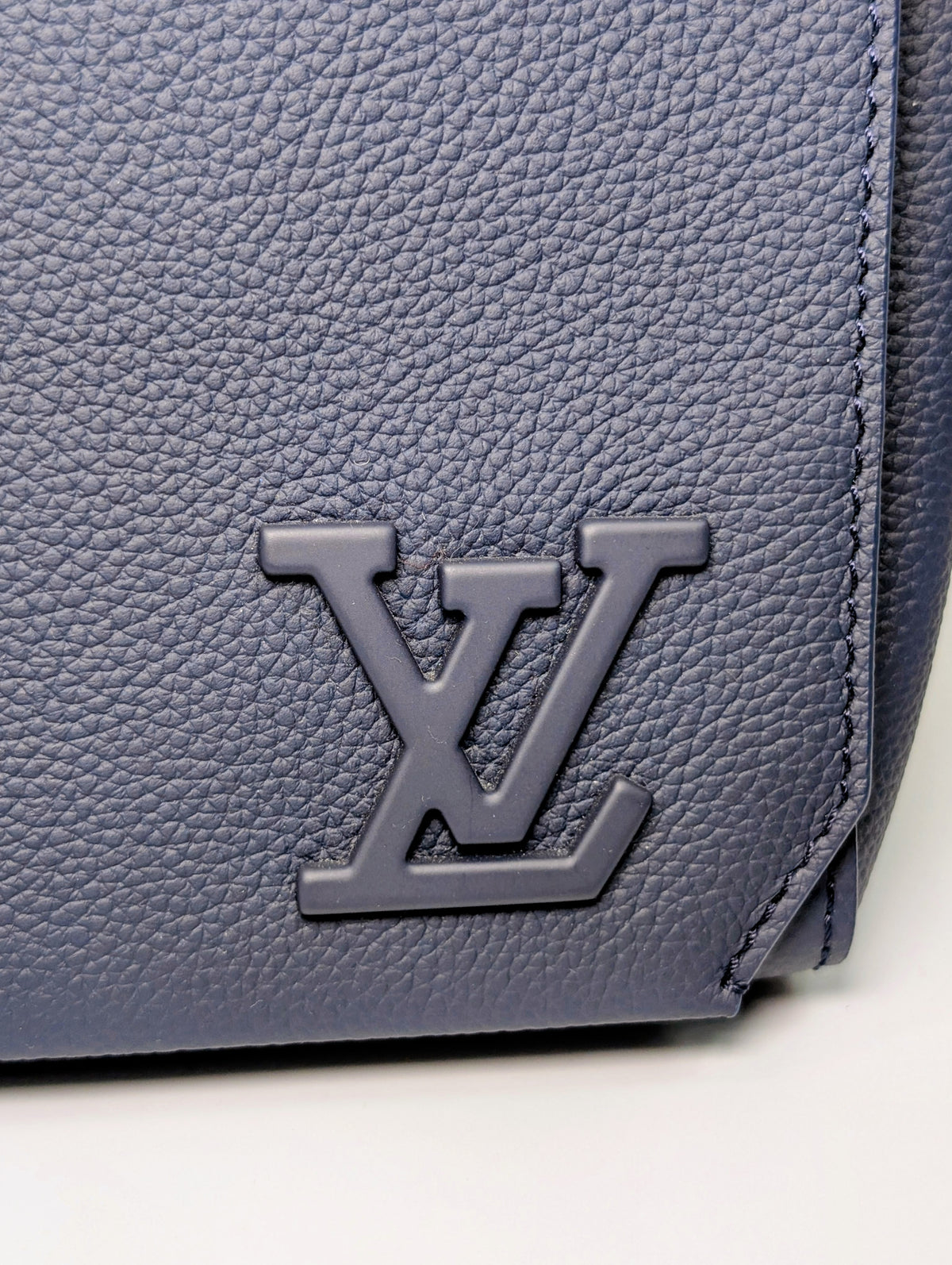 Louis Vuitton Marine Blue Calfskin Aerogram Messenger Crossbody Bag NWT