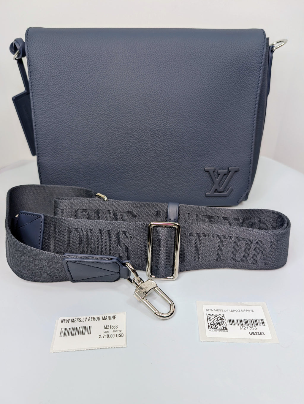 Louis Vuitton Marine Blue Calfskin Aerogram Messenger Crossbody Bag NWT
